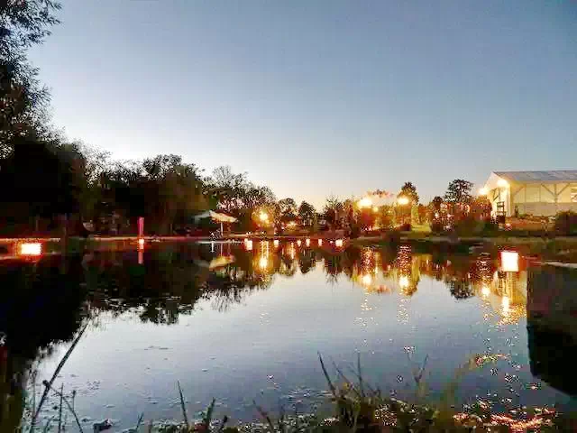 Vlăhița Cazare | Sat de vacanță (K0508-1) Imaginea poate fi supusă drepturilor de autor. Se recomandă contactarea titularului drepturilor.