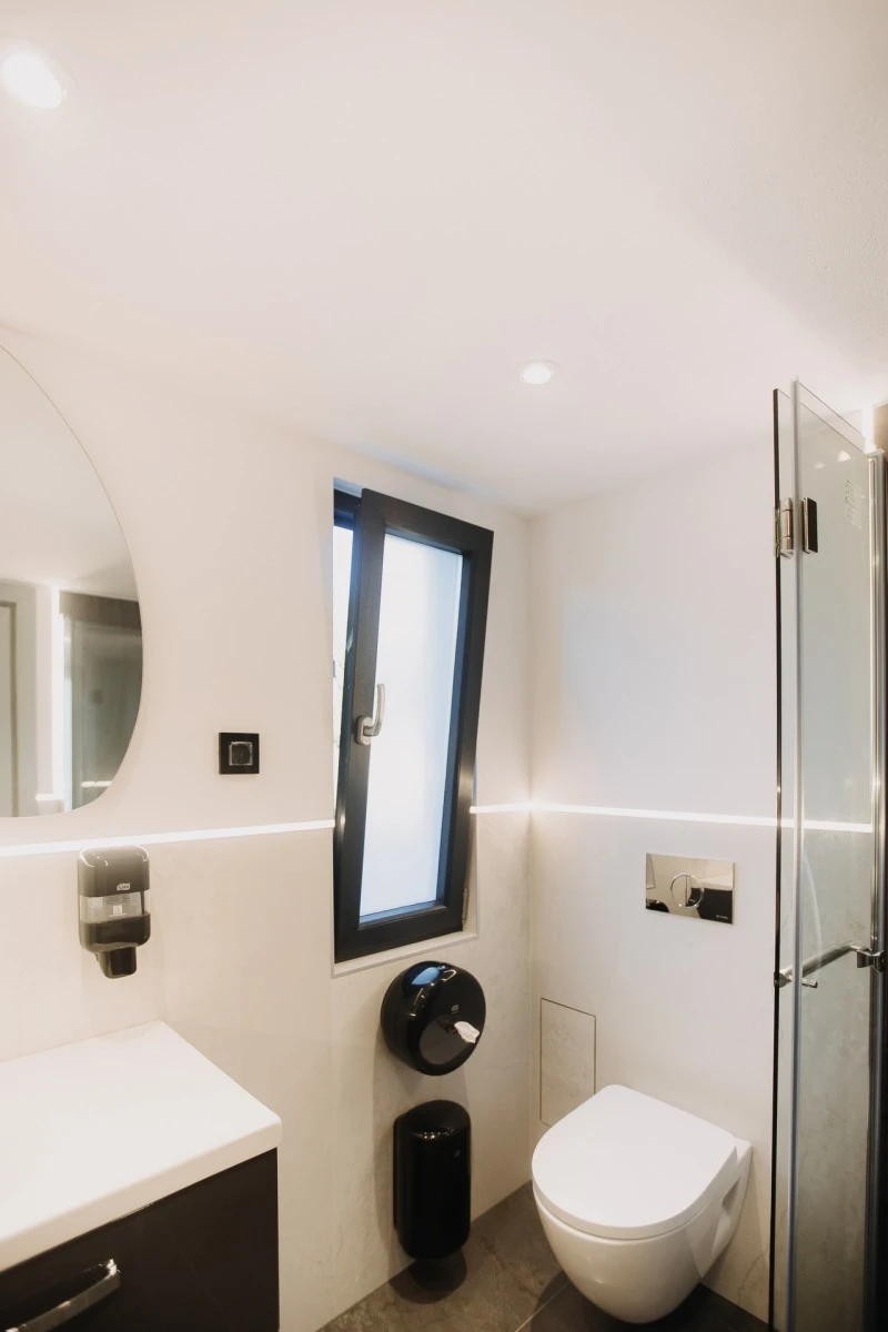 Vlăhița Cazare | Cabană (K0508-9) Imaginea poate fi supusă drepturilor de autor. Se recomandă contactarea titularului drepturilor. Vlăhița Cazare | Cabană (K0508-9) Imaginea poate fi supusă drepturilor de autor. Se recomandă contactarea titularului drepturilor.