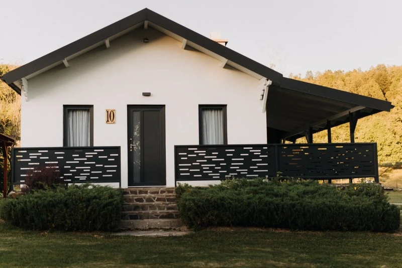 Vlăhița Cazare | Sat de vacanță (K0508-63) Imaginea poate fi supusă drepturilor de autor. Se recomandă contactarea titularului drepturilor.