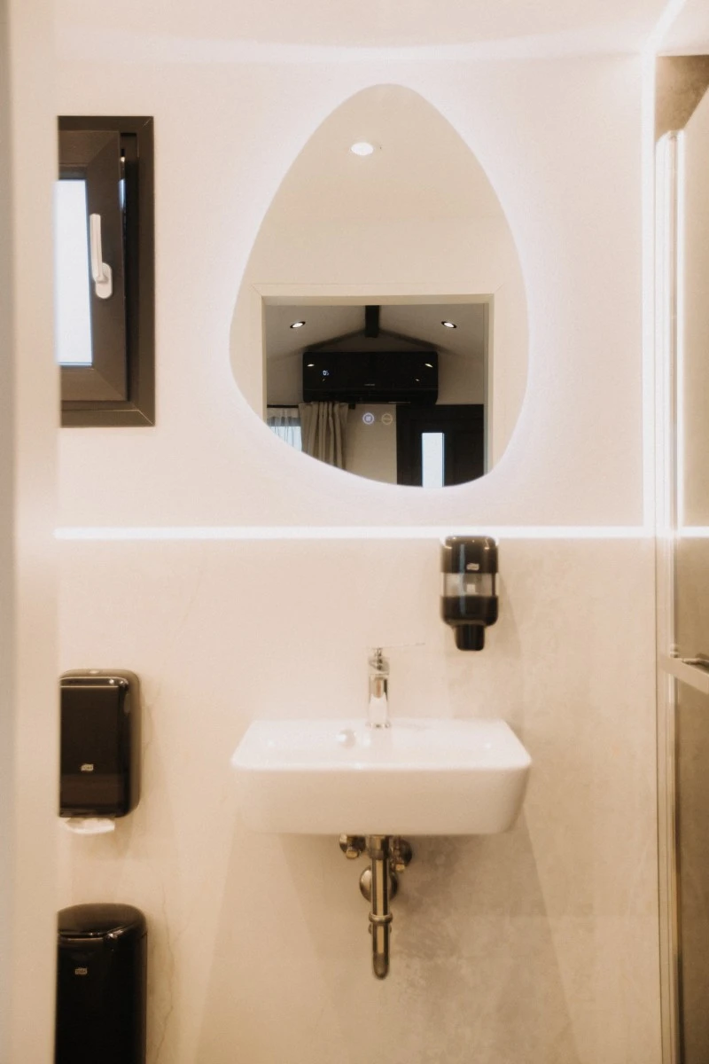 Vlăhița Cazare | Cabană (K0508-84) Imaginea poate fi supusă drepturilor de autor. Se recomandă contactarea titularului drepturilor. Vlăhița Cazare | Cabană (K0508-84) Imaginea poate fi supusă drepturilor de autor. Se recomandă contactarea titularului drepturilor.