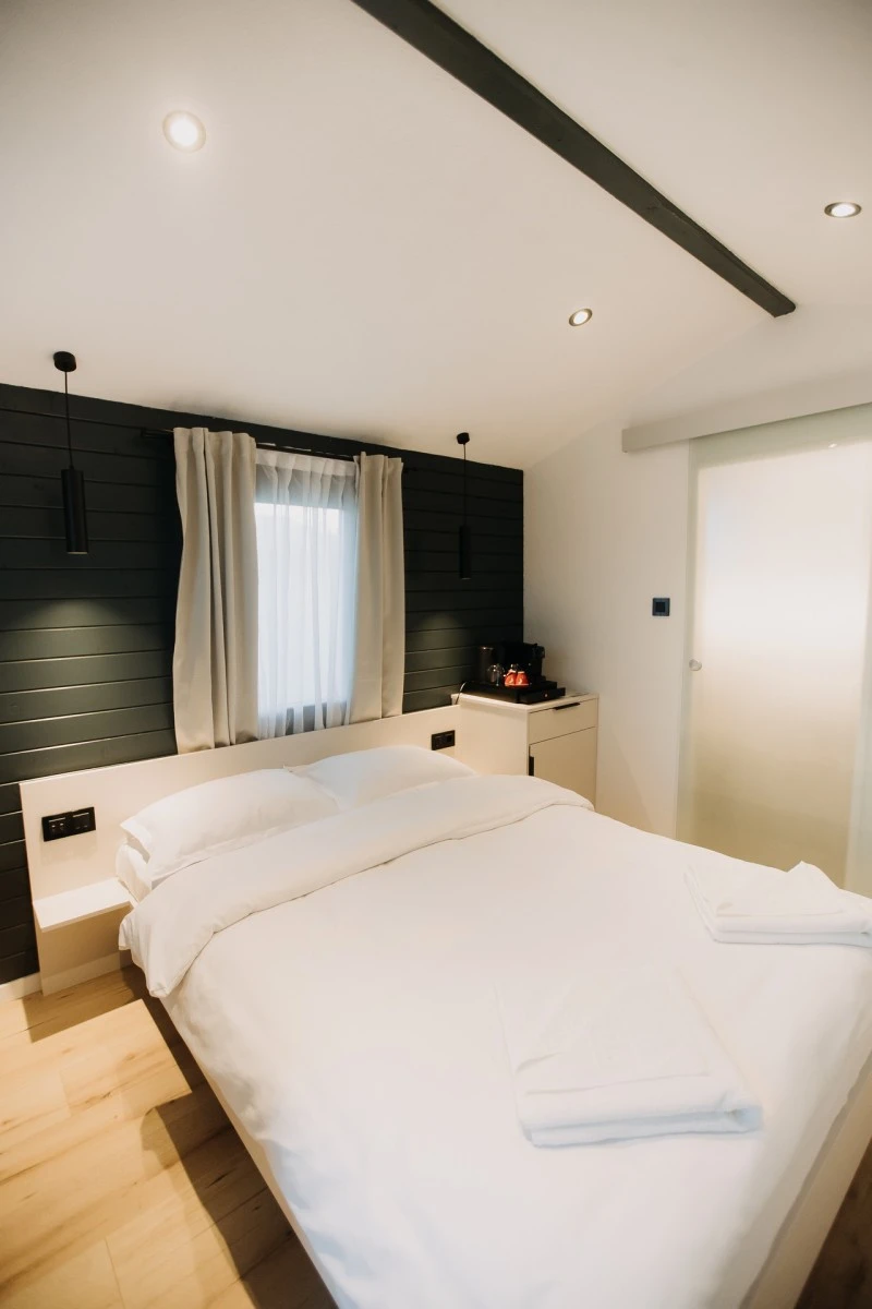 Vlăhița Cazare | Cabană (K0508-86) Imaginea poate fi supusă drepturilor de autor. Se recomandă contactarea titularului drepturilor. Vlăhița Cazare | Cabană (K0508-86) Imaginea poate fi supusă drepturilor de autor. Se recomandă contactarea titularului drepturilor.