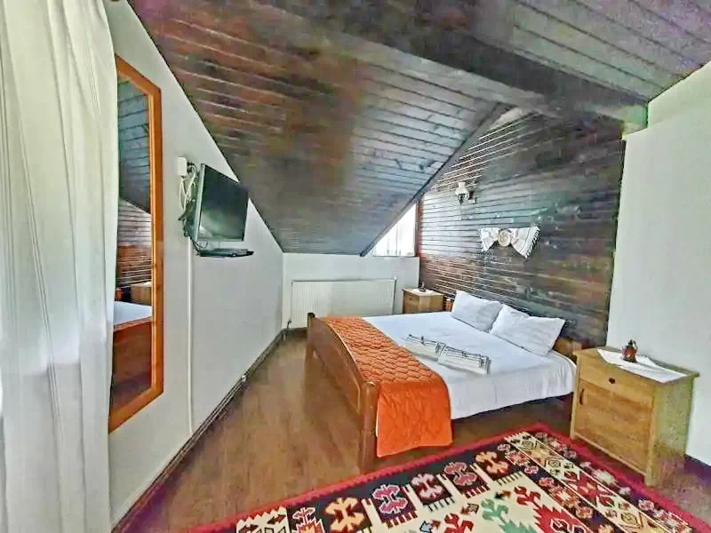 Vama Cazare | Cabană (K1208-25) Imaginea poate fi supusă drepturilor de autor. Se recomandă contactarea titularului drepturilor. Vama Cazare | Cabană (K1208-25) Imaginea poate fi supusă drepturilor de autor. Se recomandă contactarea titularului drepturilor.