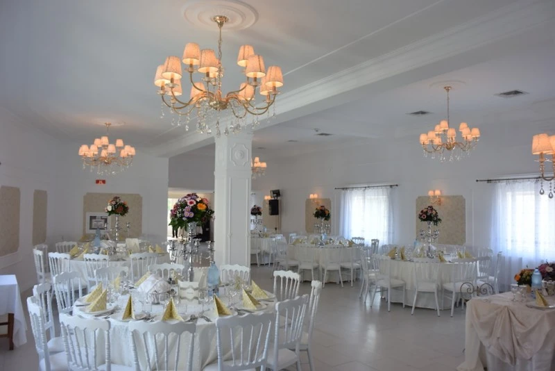 Temesvár Szállás | Hotel*** (K1578-7) A kép szerzői jogvédelem alatt állhat. Javasolt a kapcsolatfelvétel a jog tulajdonossal. Temesvár Szállás | Hotel*** (K1578-7) A kép szerzői jogvédelem alatt állhat. Javasolt a kapcsolatfelvétel a jog tulajdonossal.