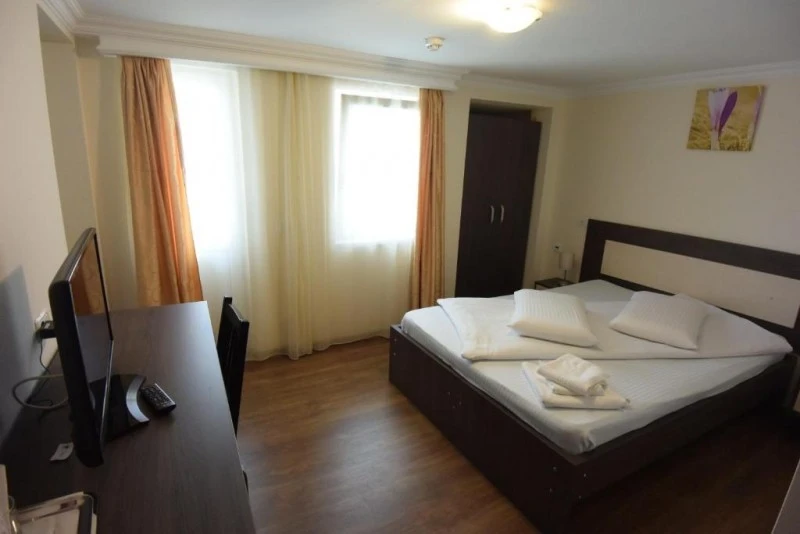 Temesvár Szállás | Hotel*** (K1578-31) A kép szerzői jogvédelem alatt állhat. Javasolt a kapcsolatfelvétel a jog tulajdonossal. Temesvár Szállás | Hotel*** (K1578-31) A kép szerzői jogvédelem alatt állhat. Javasolt a kapcsolatfelvétel a jog tulajdonossal.