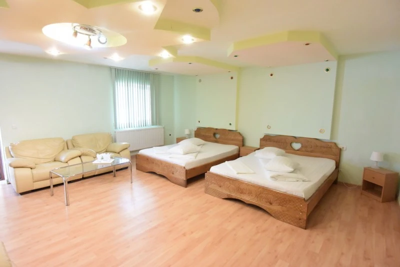 Temesvár Szállás | Hotel*** (K1578-38) A kép szerzői jogvédelem alatt állhat. Javasolt a kapcsolatfelvétel a jog tulajdonossal. Temesvár Szállás | Hotel*** (K1578-38) A kép szerzői jogvédelem alatt állhat. Javasolt a kapcsolatfelvétel a jog tulajdonossal.