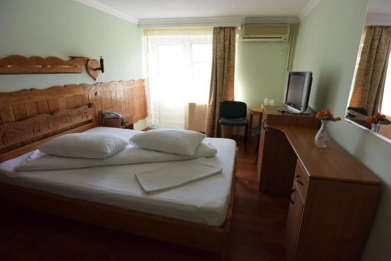 Timișoara Cazare | Hotel*** (K1578-42) Imaginea poate fi supusă drepturilor de autor. Se recomandă contactarea titularului drepturilor. Timișoara Cazare | Hotel*** (K1578-42) Imaginea poate fi supusă drepturilor de autor. Se recomandă contactarea titularului drepturilor.