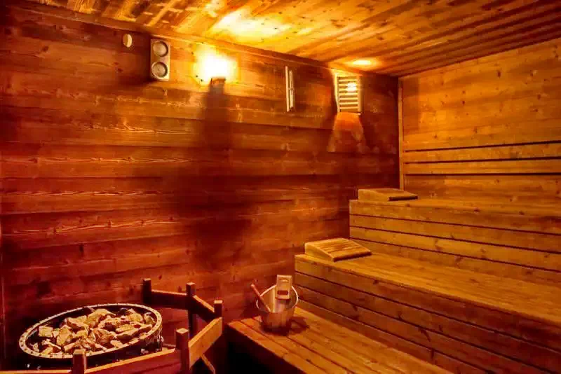 Târgu Mureș Cazare | Hotel**** (K0084-51) Imaginea poate fi supusă drepturilor de autor. Se recomandă contactarea titularului drepturilor.