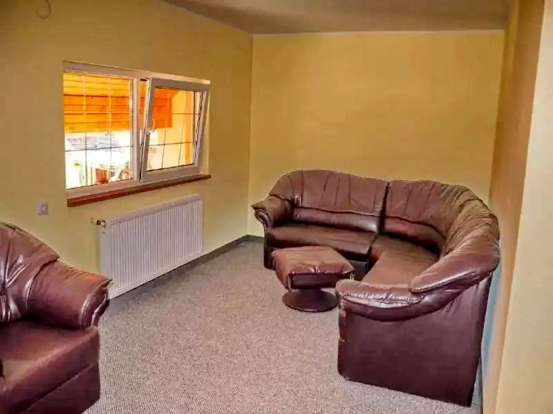 Turia Cazare | Pensiune (K1266-8) Imaginea poate fi supusă drepturilor de autor. Se recomandă contactarea titularului drepturilor.