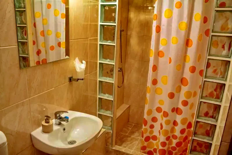 Turia Cazare | Motel (K1266-13) Imaginea poate fi supusă drepturilor de autor. Se recomandă contactarea titularului drepturilor.