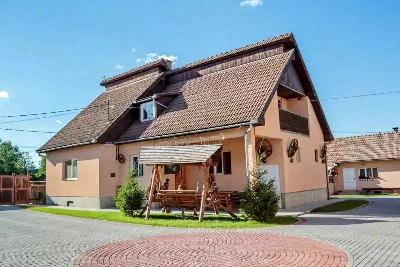 Torja Szállás | Panzió (K1266-22) A kép szerzői jogvédelem alatt állhat. Javasolt a kapcsolatfelvétel a jog tulajdonossal.