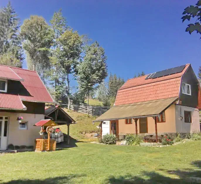 Szállás Liban - Casa de vacanță Balázsi *** | Libán - Balázsi Kulcsosház ***. A kép szerzői jogvédelem alatt állhat. Javasolt a kapcsolatfelvétel a jog tulajdonossal.