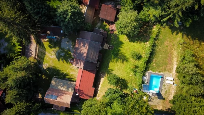 Liban Cazare | Cabană (K0282-33) Imaginea poate fi supusă drepturilor de autor. Se recomandă contactarea titularului drepturilor.