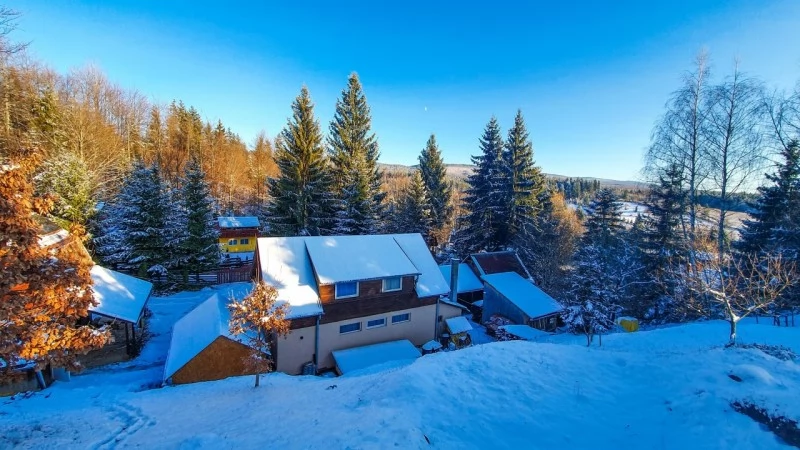 Liban Cazare | Cabană (K0282-35) Imaginea poate fi supusă drepturilor de autor. Se recomandă contactarea titularului drepturilor.