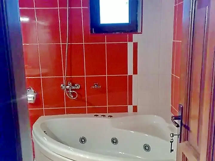 Arieșeni Cazare | Vila (K0995-18) Imaginea poate fi supusă drepturilor de autor. Se recomandă contactarea titularului drepturilor.