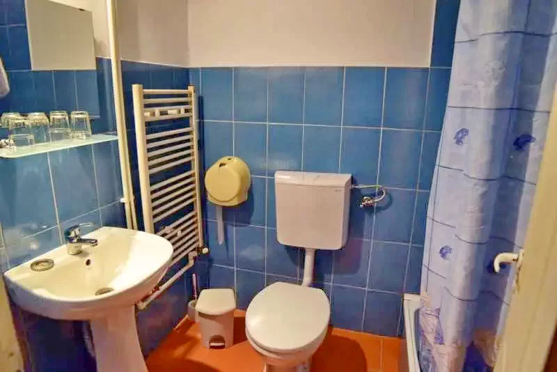 Sovata Cazare | Vila (K0348-18) Imaginea poate fi supusă drepturilor de autor. Se recomandă contactarea titularului drepturilor. Sovata Cazare | Vila (K0348-18) Imaginea poate fi supusă drepturilor de autor. Se recomandă contactarea titularului drepturilor.