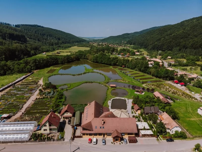 Sovata Cazare | Vila (K0348-62) Imaginea poate fi supusă drepturilor de autor. Se recomandă contactarea titularului drepturilor. Sovata Cazare | Vila (K0348-62) Imaginea poate fi supusă drepturilor de autor. Se recomandă contactarea titularului drepturilor.