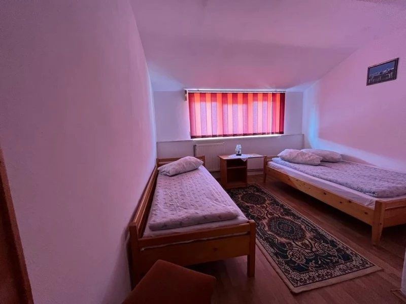 Câmpu Cetății Cazare | Hotel**** (K1472-34) Imaginea poate fi supusă drepturilor de autor. Se recomandă contactarea titularului drepturilor.