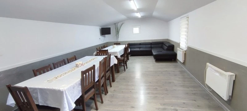 Lupeni Cazare | Hotel**** (K0981-4) Imaginea poate fi supusă drepturilor de autor. Se recomandă contactarea titularului drepturilor.