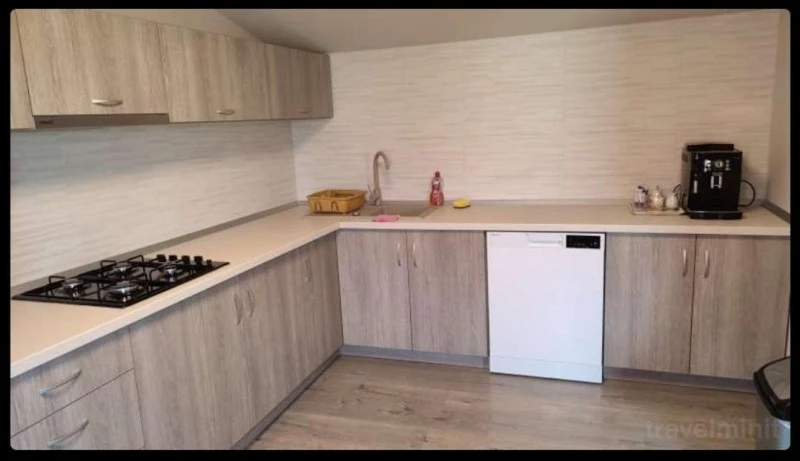 Lupeni Cazare | Hotel**** (K0981-6) Imaginea poate fi supusă drepturilor de autor. Se recomandă contactarea titularului drepturilor.