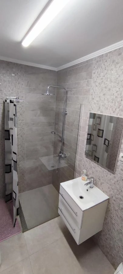 Farkaslaka Szállás | Hotel**** (K0981-15) A kép szerzői jogvédelem alatt állhat. Javasolt a kapcsolatfelvétel a jog tulajdonossal.