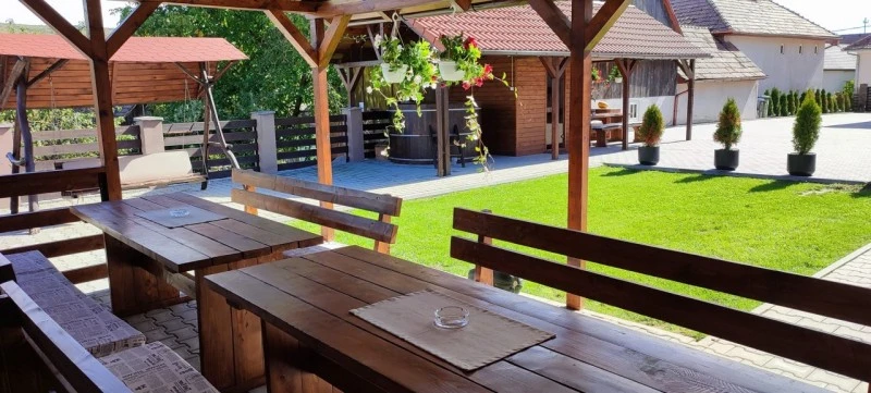 Lupeni Cazare | Hotel**** (K0981-37) Imaginea poate fi supusă drepturilor de autor. Se recomandă contactarea titularului drepturilor.