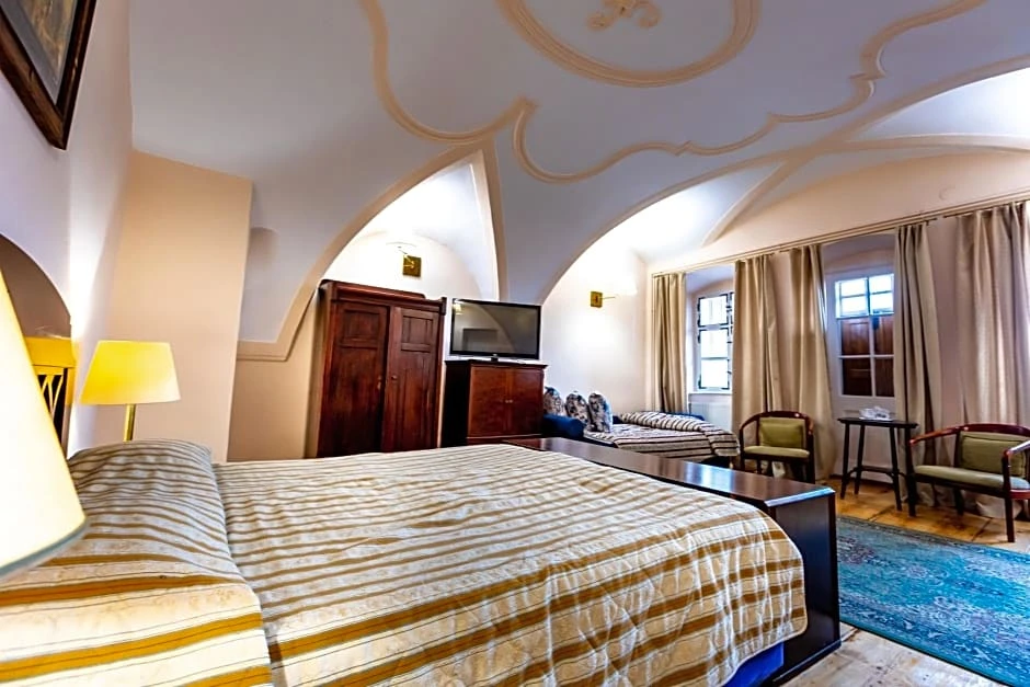 Cazare Sighișoara - Hotel Casa Wagner*** | Segesvár - Casa Wagner Hotel***. Imaginea poate fi supusă drepturilor de autor. Se recomandă contactarea titularului drepturilor.