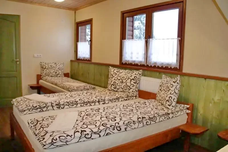 Harghita-Băi Cazare | Cabană (K1204-14) Imaginea poate fi supusă drepturilor de autor. Se recomandă contactarea titularului drepturilor. Harghita-Băi Cazare | Cabană (K1204-14) Imaginea poate fi supusă drepturilor de autor. Se recomandă contactarea titularului drepturilor.