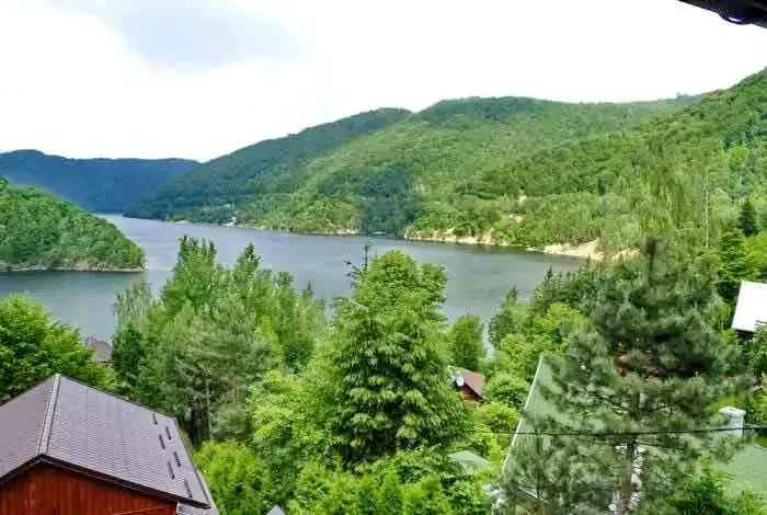 Gilău Cazare | Sat de vacanță (K0893-5) Imaginea poate fi supusă drepturilor de autor. Se recomandă contactarea titularului drepturilor.