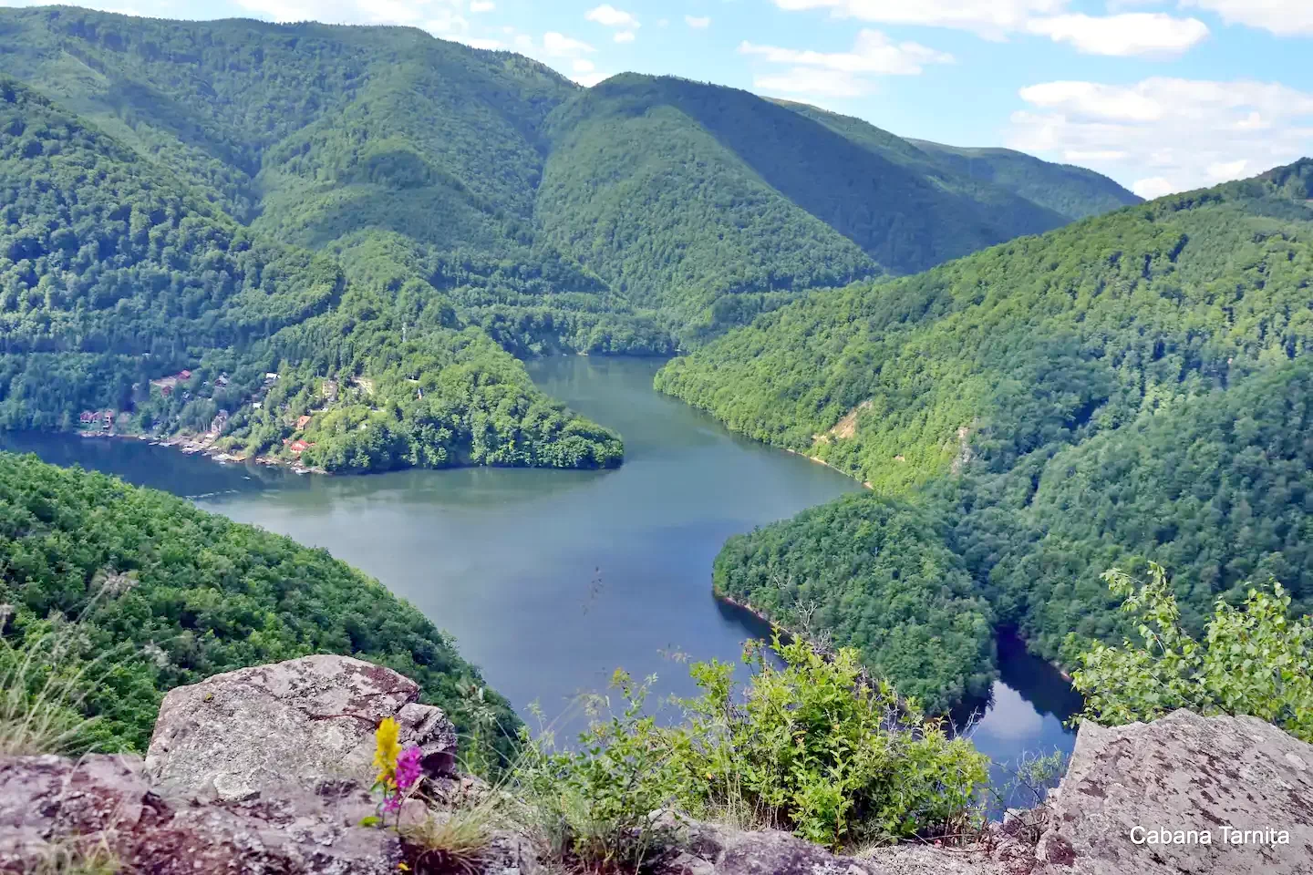 Gilău Cazare | Sat de vacanță (K0893-39) Imaginea poate fi supusă drepturilor de autor. Se recomandă contactarea titularului drepturilor.