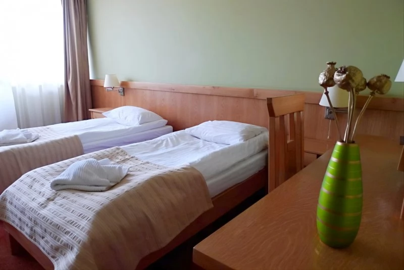 Odorheiu Secuiesc Cazare | Hotel**** (K0756-34) Imaginea poate fi supusă drepturilor de autor. Se recomandă contactarea titularului drepturilor. Odorheiu Secuiesc Cazare | Hotel**** (K0756-34) Imaginea poate fi supusă drepturilor de autor. Se recomandă contactarea titularului drepturilor.