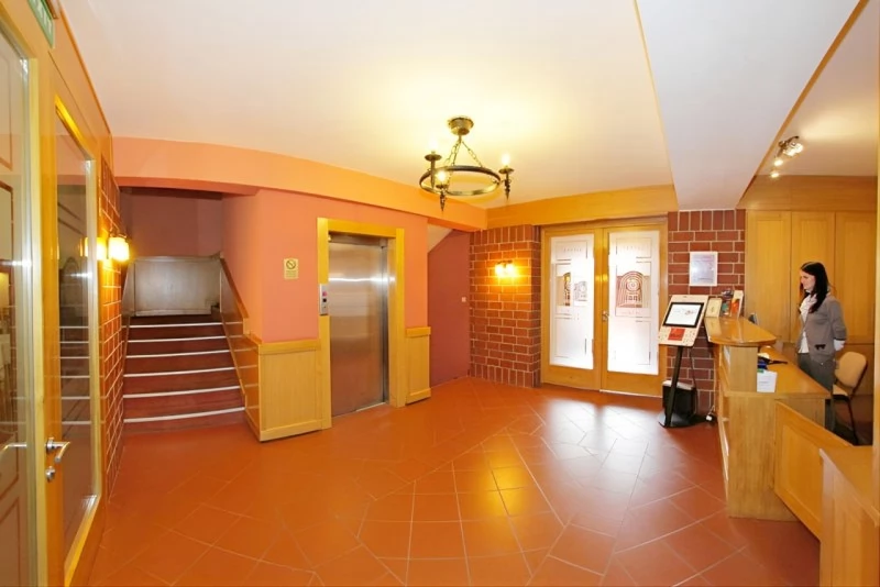 Cazare Odorheiu Secuiesc - Hotel Gondűző**** | Székelyudvarhely - Gondűző Szálló ****. Imaginea poate fi supusă drepturilor de autor. Se recomandă contactarea titularului drepturilor.