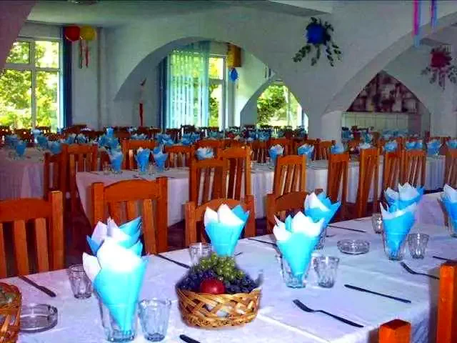 Bran Cazare | Camping / Popas turistic (K0081-24) Imaginea poate fi supusă drepturilor de autor. Se recomandă contactarea titularului drepturilor.