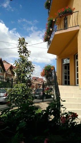 Sibiu Cazare | Pensiune (K0566-5) Imaginea poate fi supusă drepturilor de autor. Se recomandă contactarea titularului drepturilor.