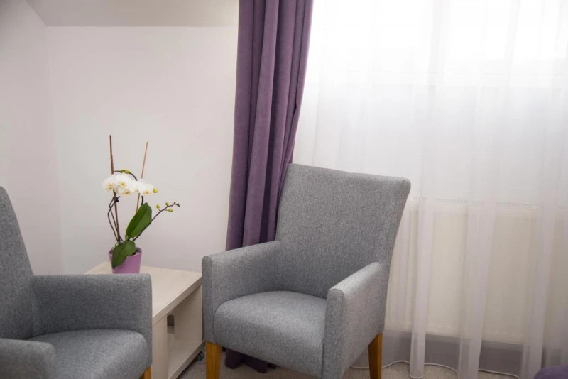 Sibiu Cazare | Motel (K0566-14) Imaginea poate fi supusă drepturilor de autor. Se recomandă contactarea titularului drepturilor.