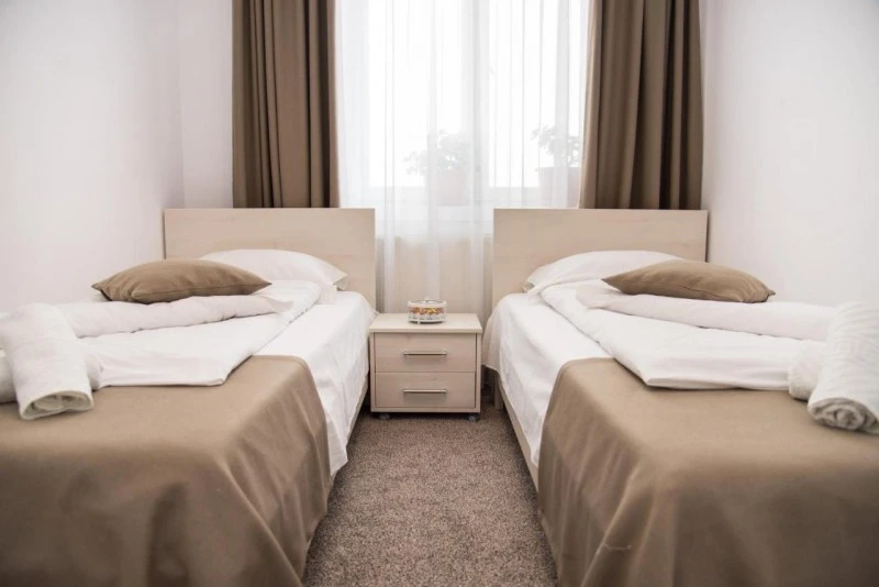 Nagyszeben Szállás | Motel (K0566-18) A kép szerzői jogvédelem alatt állhat. Javasolt a kapcsolatfelvétel a jog tulajdonossal.