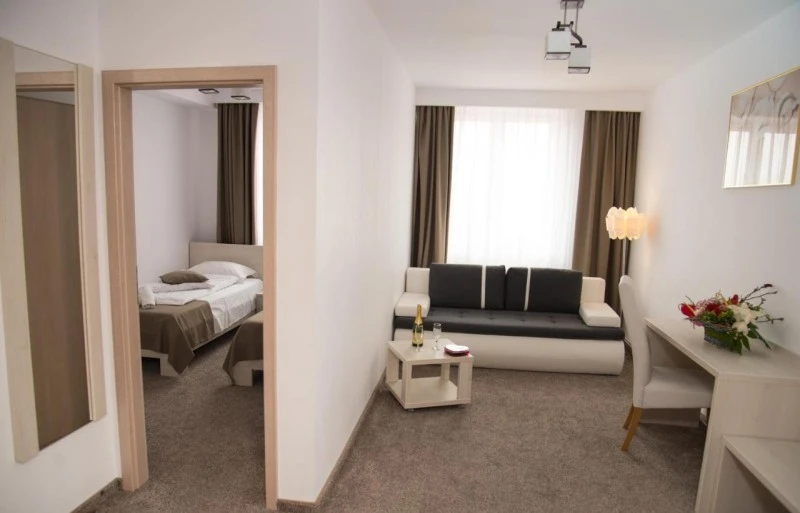 Nagyszeben Szállás | Motel (K0566-30) A kép szerzői jogvédelem alatt állhat. Javasolt a kapcsolatfelvétel a jog tulajdonossal.