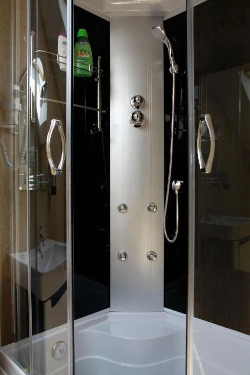 Sibiu Cazare | Pensiune (K0566-44) Imaginea poate fi supusă drepturilor de autor. Se recomandă contactarea titularului drepturilor.