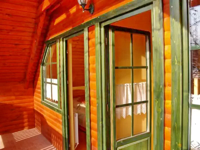 Izvoare Cazare | Cabană (K0722-9) Imaginea poate fi supusă drepturilor de autor. Se recomandă contactarea titularului drepturilor. Izvoare Cazare | Cabană (K0722-9) Imaginea poate fi supusă drepturilor de autor. Se recomandă contactarea titularului drepturilor.