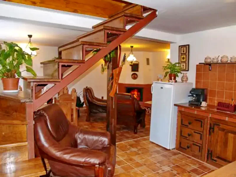 Ivó Szállás | Üdülőfalu (K0722-17) A kép szerzői jogvédelem alatt állhat. Javasolt a kapcsolatfelvétel a jog tulajdonossal.