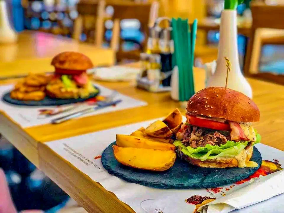 Alba Iulia Cazare | Hotel**** (K0514-4) Imaginea poate fi supusă drepturilor de autor. Se recomandă contactarea titularului drepturilor.