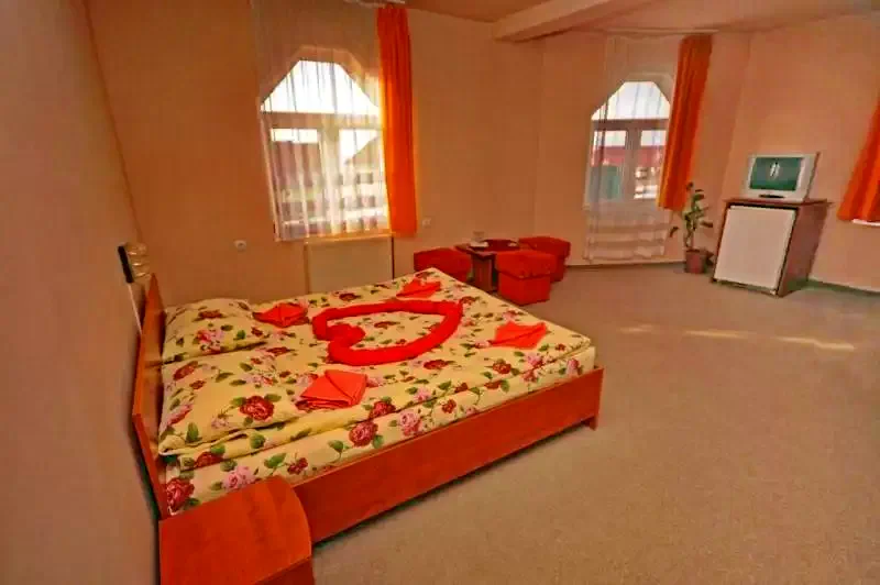 Gheorgheni Cazare | Hotel*** (K0607-9) Imaginea poate fi supusă drepturilor de autor. Se recomandă contactarea titularului drepturilor.