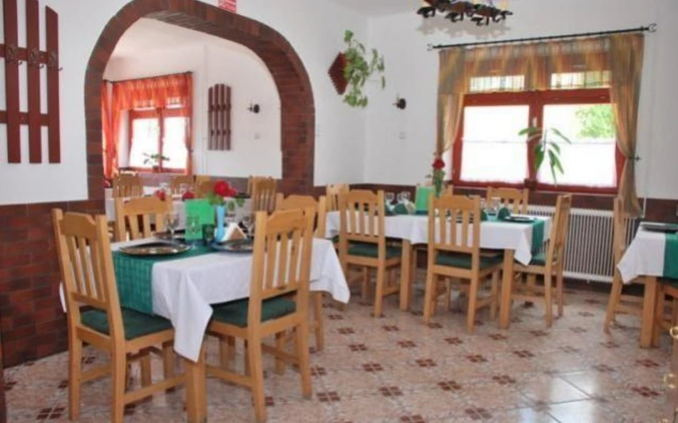 Szentegyháza Szállás | Motel (K1575-3) A kép szerzői jogvédelem alatt állhat. Javasolt a kapcsolatfelvétel a jog tulajdonossal.