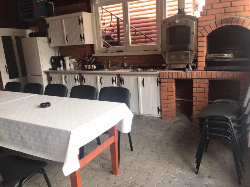 Vlăhița Cazare | Motel (K1575-24) Imaginea poate fi supusă drepturilor de autor. Se recomandă contactarea titularului drepturilor.