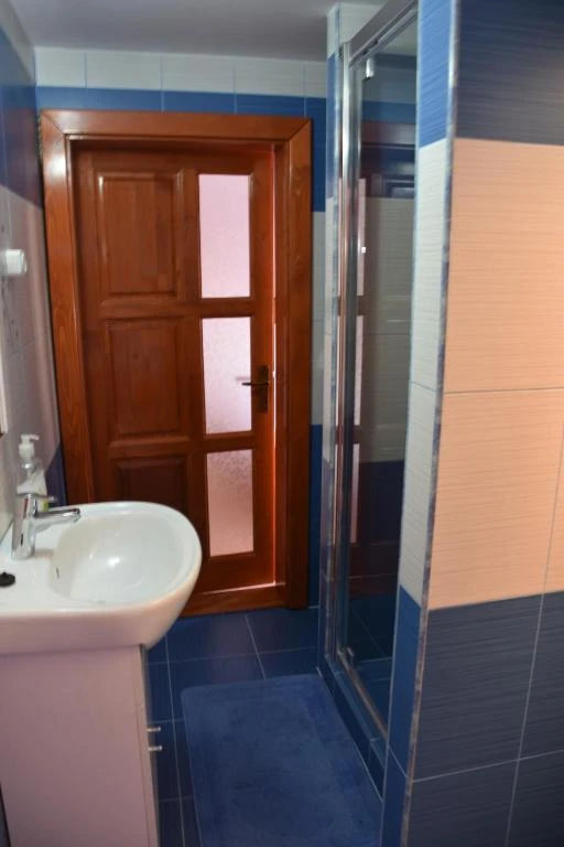 Vlăhița Cazare | Motel (K1575-38) Imaginea poate fi supusă drepturilor de autor. Se recomandă contactarea titularului drepturilor.