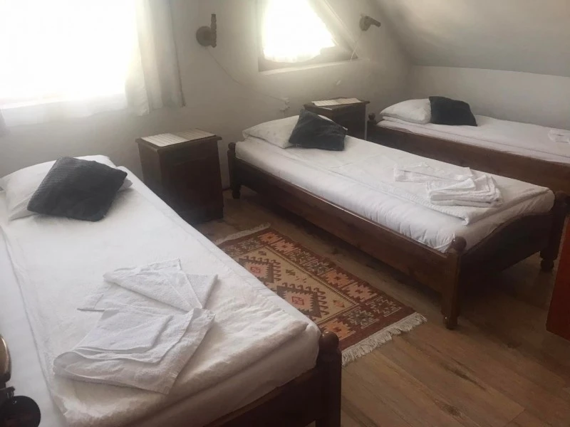 Vlăhița Cazare | Motel (K1575-39) Imaginea poate fi supusă drepturilor de autor. Se recomandă contactarea titularului drepturilor.