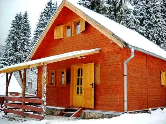 Gheorgheni Cazare | Cabană (K0724-20) Imaginea poate fi supusă drepturilor de autor. Se recomandă contactarea titularului drepturilor. Gheorgheni Cazare | Cabană (K0724-20) Imaginea poate fi supusă drepturilor de autor. Se recomandă contactarea titularului drepturilor.