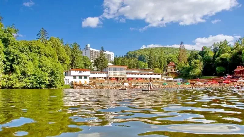 Gheorgheni Cazare | Cabană (K0724-29) Imaginea poate fi supusă drepturilor de autor. Se recomandă contactarea titularului drepturilor. Gheorgheni Cazare | Cabană (K0724-29) Imaginea poate fi supusă drepturilor de autor. Se recomandă contactarea titularului drepturilor.