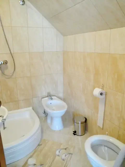 Lupeni Cazare | Cabană (K0251-10) Imaginea poate fi supusă drepturilor de autor. Se recomandă contactarea titularului drepturilor. Lupeni Cazare | Cabană (K0251-10) Imaginea poate fi supusă drepturilor de autor. Se recomandă contactarea titularului drepturilor.