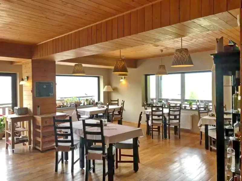  Szállás | Motel (K1207-3) A kép szerzői jogvédelem alatt állhat. Javasolt a kapcsolatfelvétel a jog tulajdonossal.