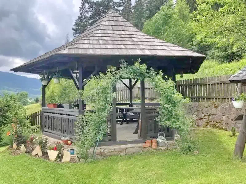 Vama Cazare | Pensiune (K1207-33) Imaginea poate fi supusă drepturilor de autor. Se recomandă contactarea titularului drepturilor.